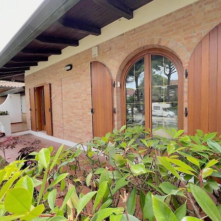 Villa Palm Линяно Сабиадоро Екстериор снимка