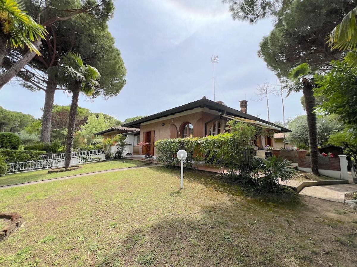 Villa Palm Линяно Сабиадоро Екстериор снимка