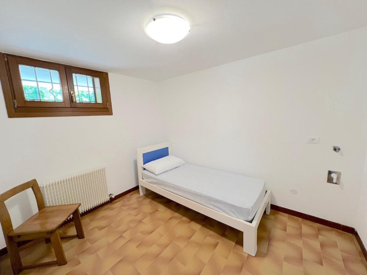 Villa Palm Линяно Сабиадоро Екстериор снимка